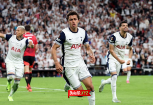 Brennan Johnson mencetak gol tunggal yang membawa Tottenhan menang atas Man United 1-0 di Final Liga Eropa
