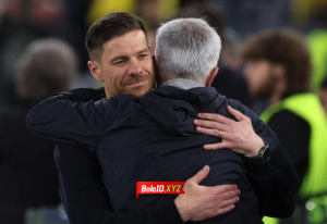 Alonso diharapkan untuk menggulingkan Barcelona yang sedang berada di puncak kejayaannya di bawah pelatih Hansi Flick.
