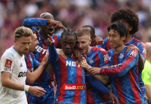 Crystal Palace mengejutkan banyak pihak saat menumbangkan Aston Villa dengan skor 3-0 di perempat final.